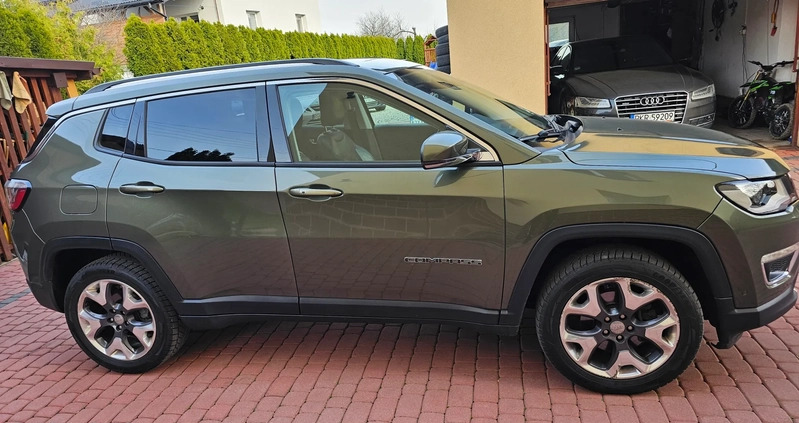 Jeep Compass cena 72500 przebieg: 268000, rok produkcji 2018 z Goleniów małe 781